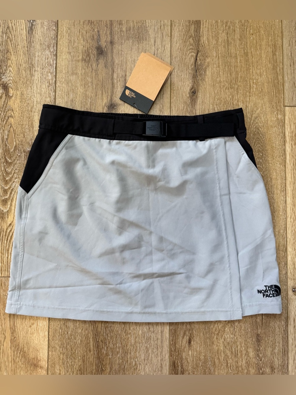 New with Tags The North Face Women's Trend Woven Skirt Meld Grey - Size 8